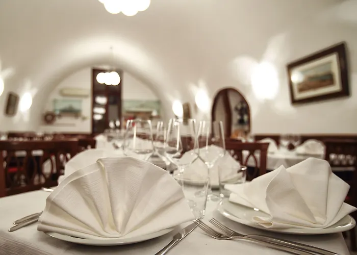 Al Pescatore & Restaurant Готель 4*