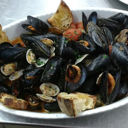 Al Pescatore & Restaurant Hotel 4*