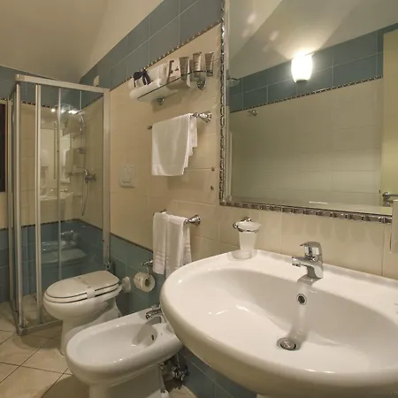 Al Pescatore & Restaurant 4*